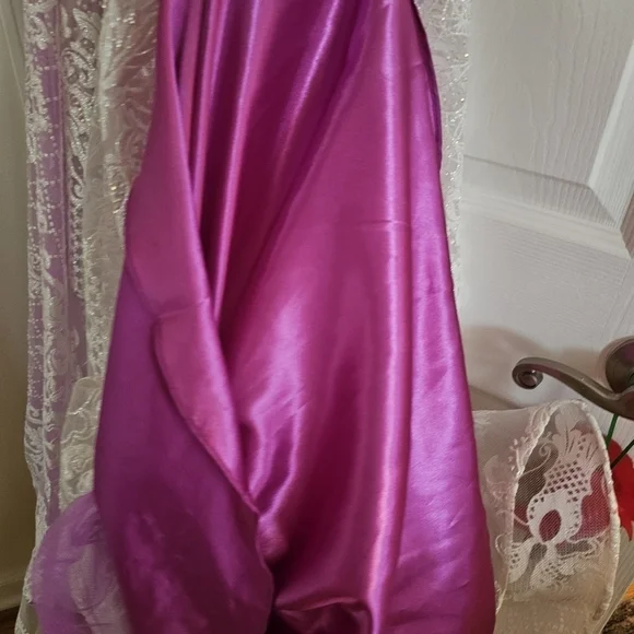 Stunning RACHEL ALLAN Purple and off white PROM Gown - Picture 10 of 12